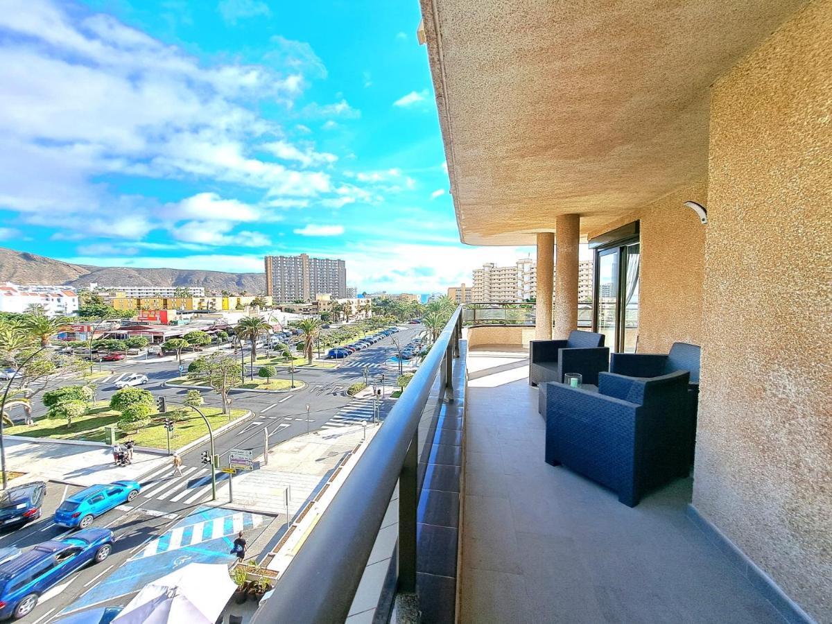 Newly Reformed 2 Bedroom Apartment In The Center Of Los Cristianos Лос-Крістіанос Екстер'єр фото