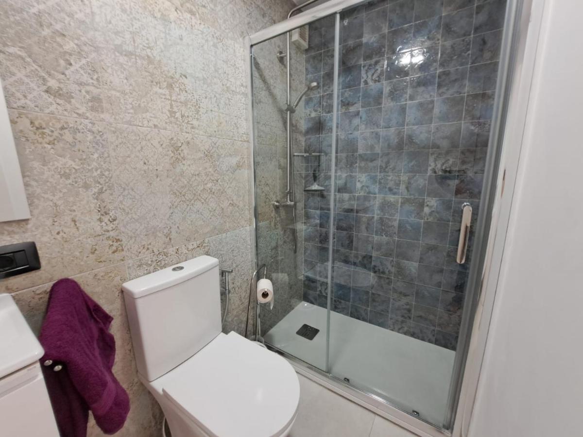 Newly Reformed 2 Bedroom Apartment In The Center Of Los Cristianos Лос-Крістіанос Екстер'єр фото