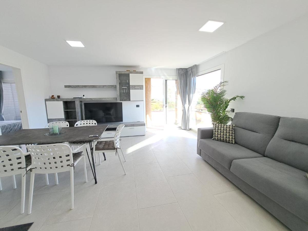 Newly Reformed 2 Bedroom Apartment In The Center Of Los Cristianos Лос-Крістіанос Екстер'єр фото